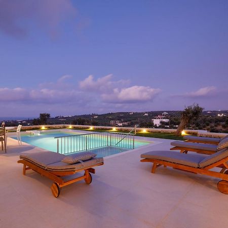 Apartment Tilio - New Apartment With Private Pool 1400M From The Beach Rethimnon Buitenkant foto